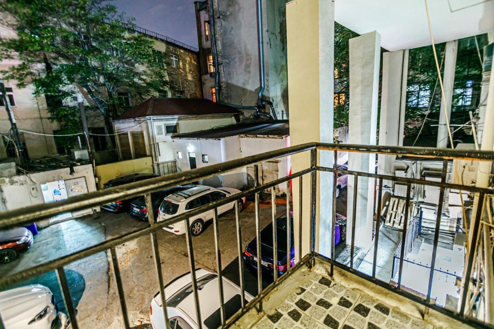 M Estate. 2 Room Home In Targovu Baku Exterior photo
