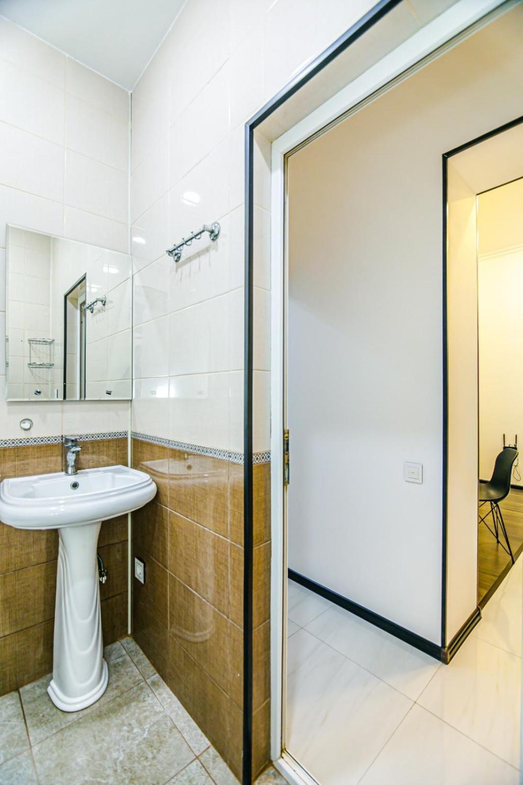 M Estate. 2 Room Home In Targovu Baku Exterior photo